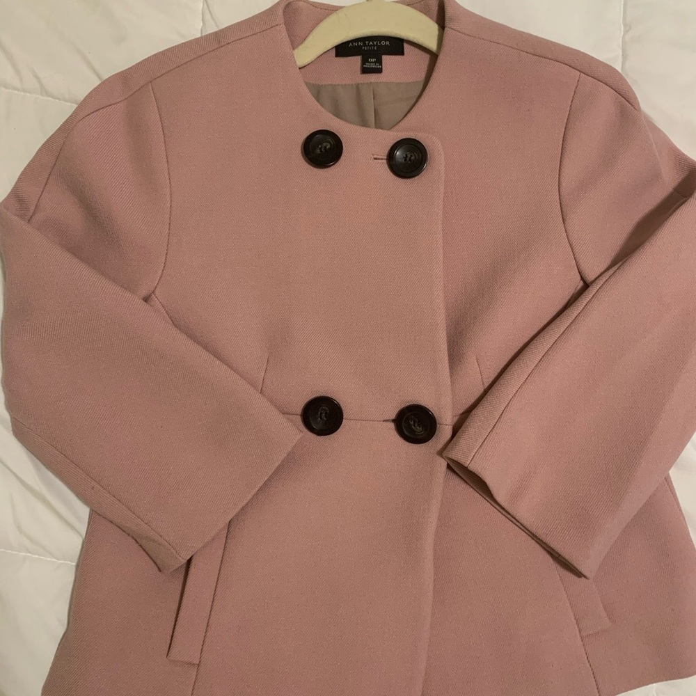 Ann Taylor Pale pink waist length 3/4 sleeve jacket